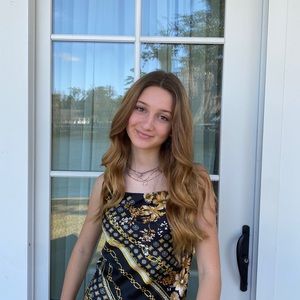 Meet your Posher, Nina